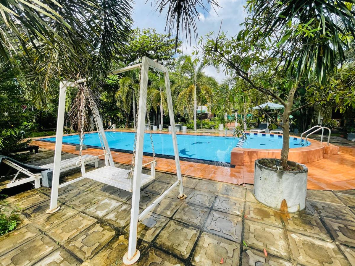Tishan Holiday Resort โปลอนนารูวา ภายนอก รูปภาพ