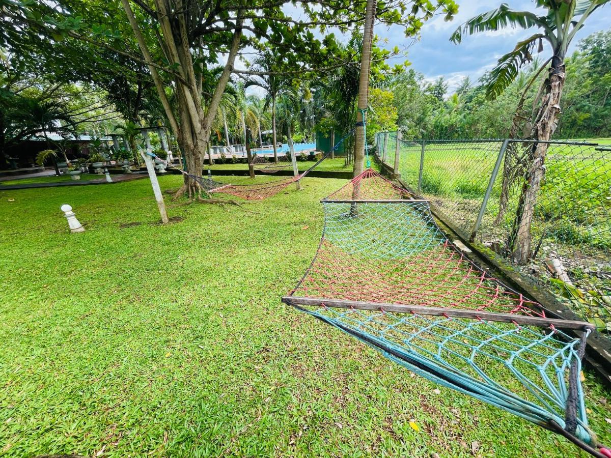 Tishan Holiday Resort โปลอนนารูวา ภายนอก รูปภาพ
