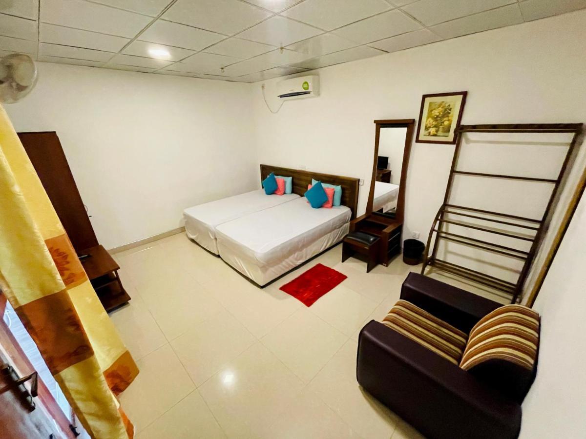 Tishan Holiday Resort โปลอนนารูวา ภายนอก รูปภาพ