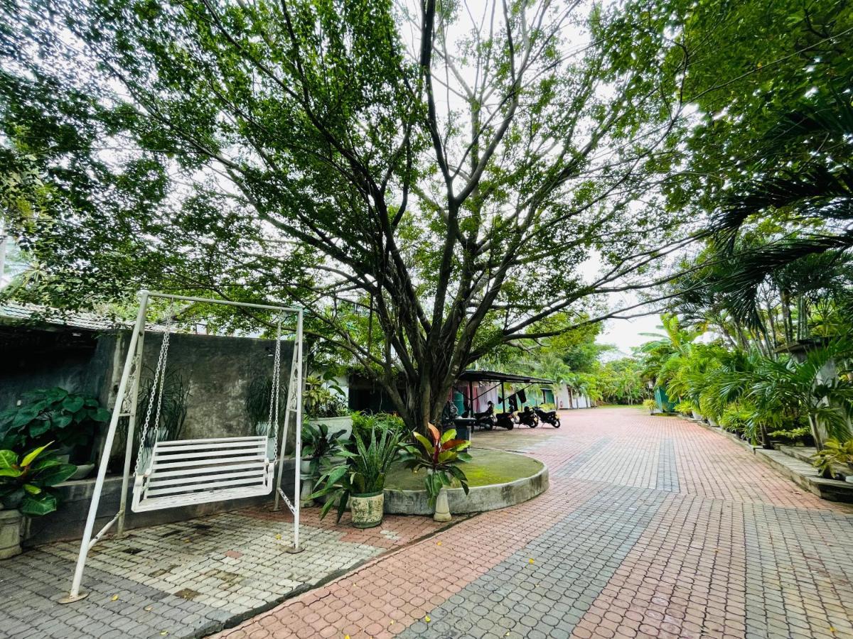 Tishan Holiday Resort โปลอนนารูวา ภายนอก รูปภาพ