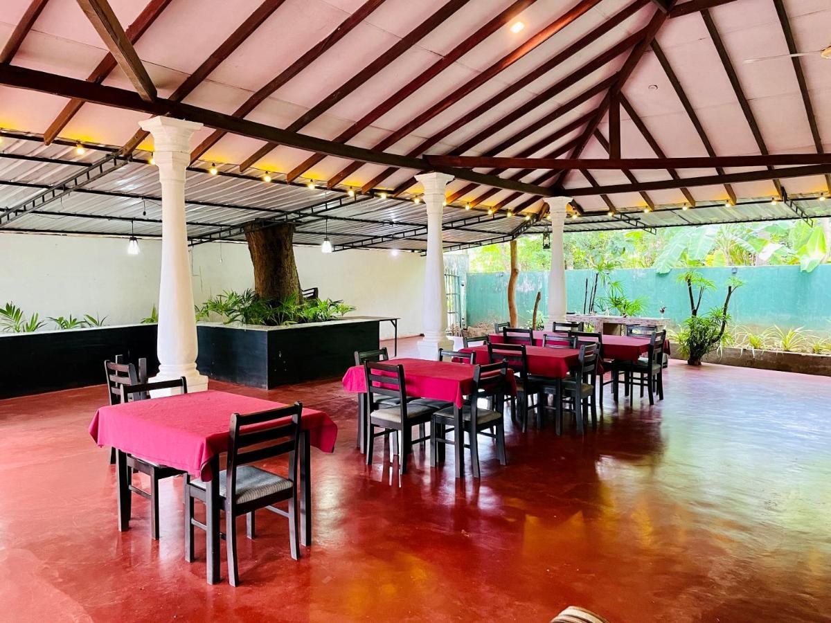 Tishan Holiday Resort โปลอนนารูวา ภายนอก รูปภาพ