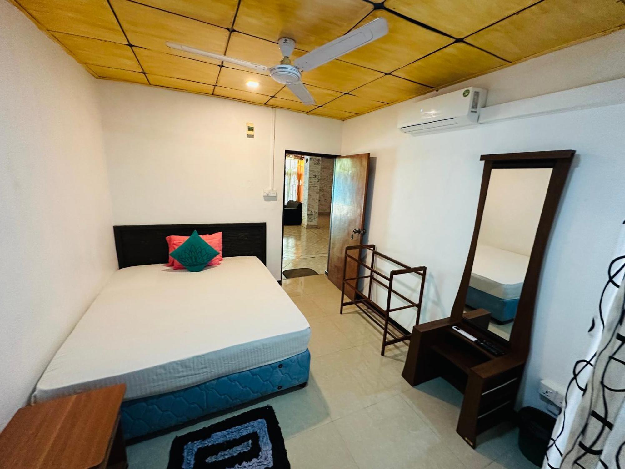 Tishan Holiday Resort โปลอนนารูวา ห้อง รูปภาพ