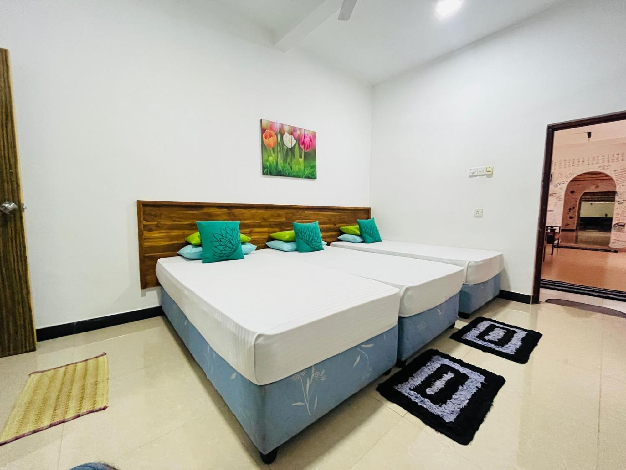 Tishan Holiday Resort โปลอนนารูวา ห้อง รูปภาพ